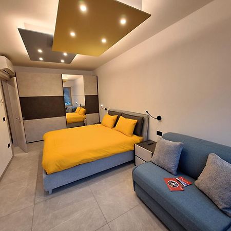 Quinta Stella Apartman Tirano Kültér fotó